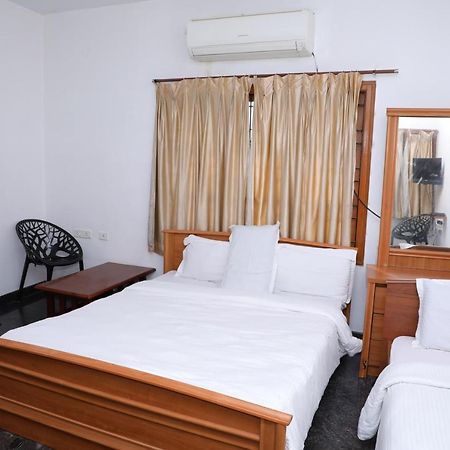 Rainbow House Luxury Rooms Madrás Exterior foto